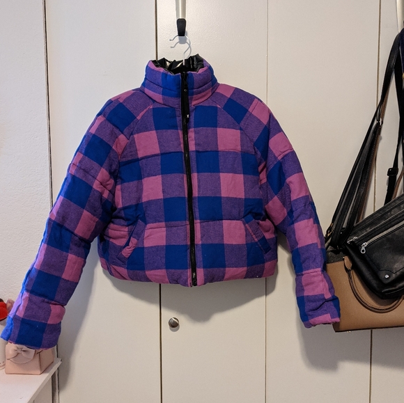 Collusion Reversible Cropped Puffer Jacket - Picture 4 of 8